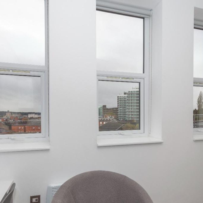 Studio to rent - Photo 1