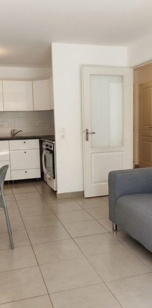 Location Appartement 2 pièces 44m² MARSEILLE 6ème - Photo 1