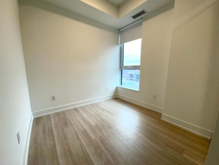 For Lease - 60 Central Park Roadway N/A Unit# 1213, Toronto, Ontario - Photo 3