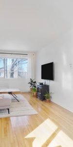 5½ lumineux rénové à Laval-des-Rapides – Disponible immédiatement. - Photo 3