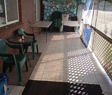 Carseldine - Photo 2