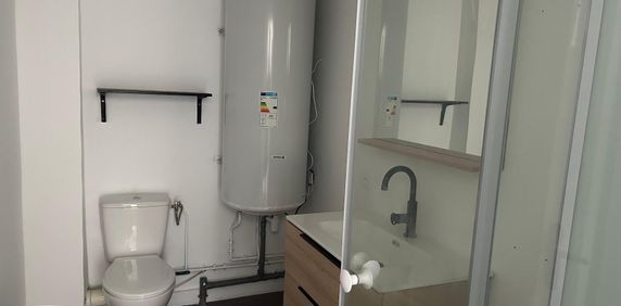 Location Appartement 2 pièces 49m² ARMENTIERES 59280 - Photo 2