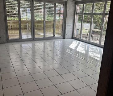 Grosszügige 1-Zimmerwohnung mit Sitzplatz - Photo 6