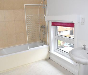 6 bedroom semi-detached house to rent - Photo 4