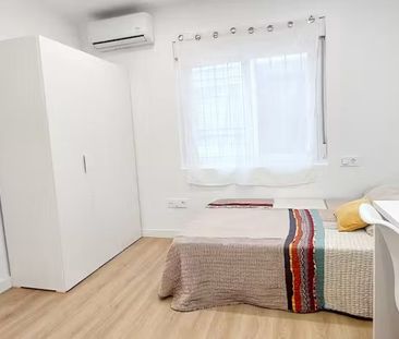 Calle de Ofelia Nieto, Madrid, Community of Madrid 28039 - Photo 4