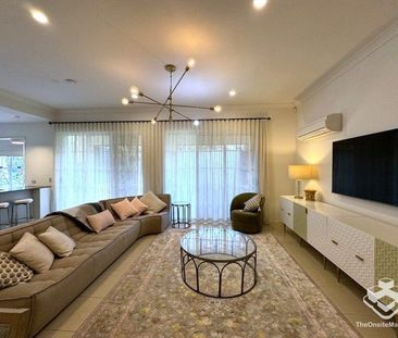 Fully Furnished - Bright and Spacious Home in Emerald Lakes - Photo 6
