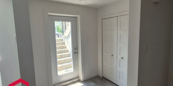 Appartement Sainte-Rose (Laval) À Louer - Photo 3