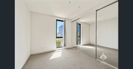 Modern Comfort & Convenience in Central Box Hill - Photo 2
