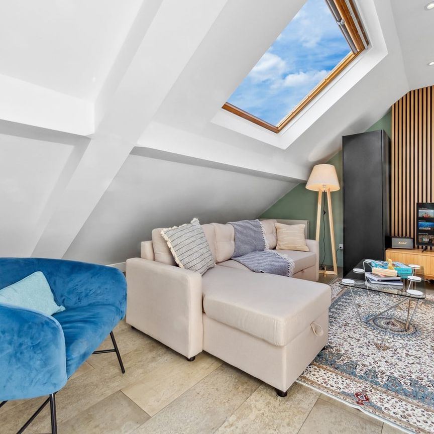 Studio Flat, United, EC1V - Photo 1