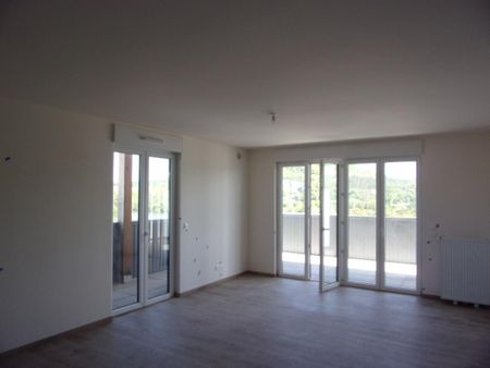 Location Appartement 4 pièces 88m² VERNON 27200 - Photo 2