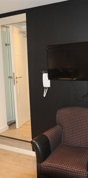 Room 204, - Photo 1