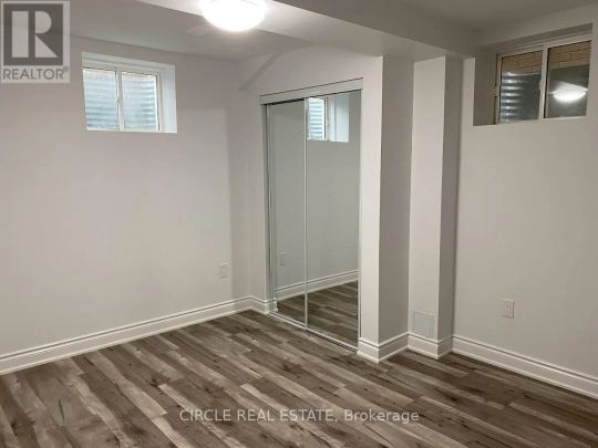 1368 CONNAUGHT TERRACE - Photo 1