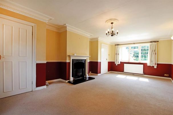 3 bedroom semi-detached house to rent - Photo 1
