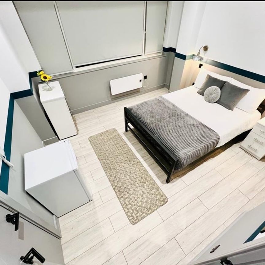 Room in a Shared House, Larbert Road, SW16 - Photo 1