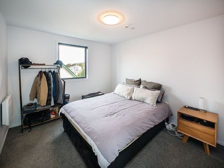 AVAILABLE 1st January 2027 - fully furnished apartment - Photo 3