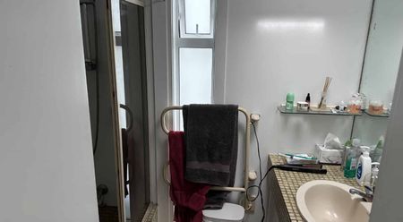 Spacious 2-Bedroom Home for Lease in Desirable Campbells Bay - Photo 2