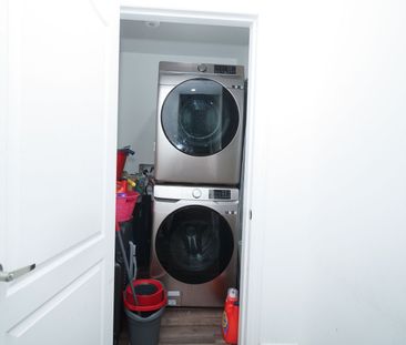 For Lease - 40 Lowell Crescent, Brampton, Ontario - Photo 5