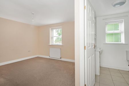 3 bedroom semi-detached house to rent - Photo 3