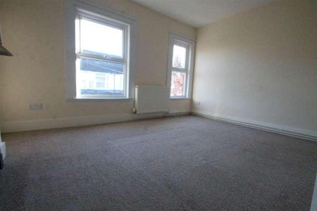 Howbury Street, MK40 - Photo 3