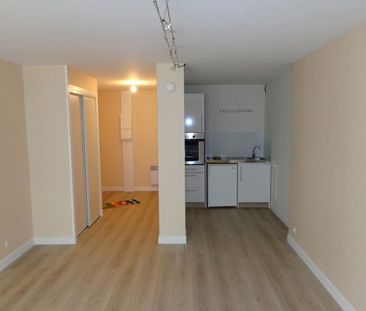 Location Appartement 2 pièces 46m² - Photo 4