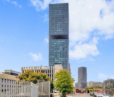 Manhattan Loft Gardens, International Way, London - Photo 6