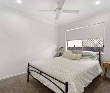 Charming 4 Bedroom Home in Upper Kedron - Photo 2