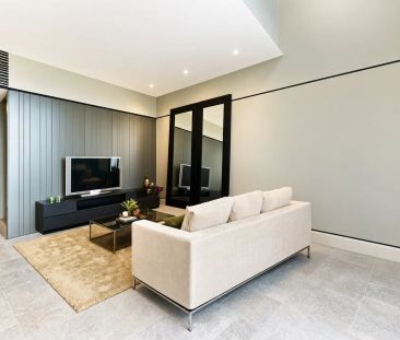 Luxury Loft Living with Private Terrace and Home Office - Photo 1
