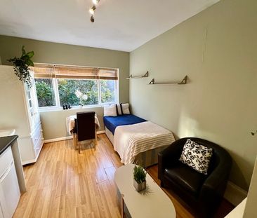 Studio Flat, Colville Terrace, W11 - Photo 5