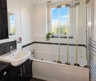 2 bedroom flat to rent - Photo 4
