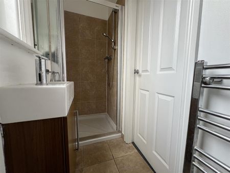 St Michaels Villas, Headingley, Leeds, LS6 3AF - Photo 5