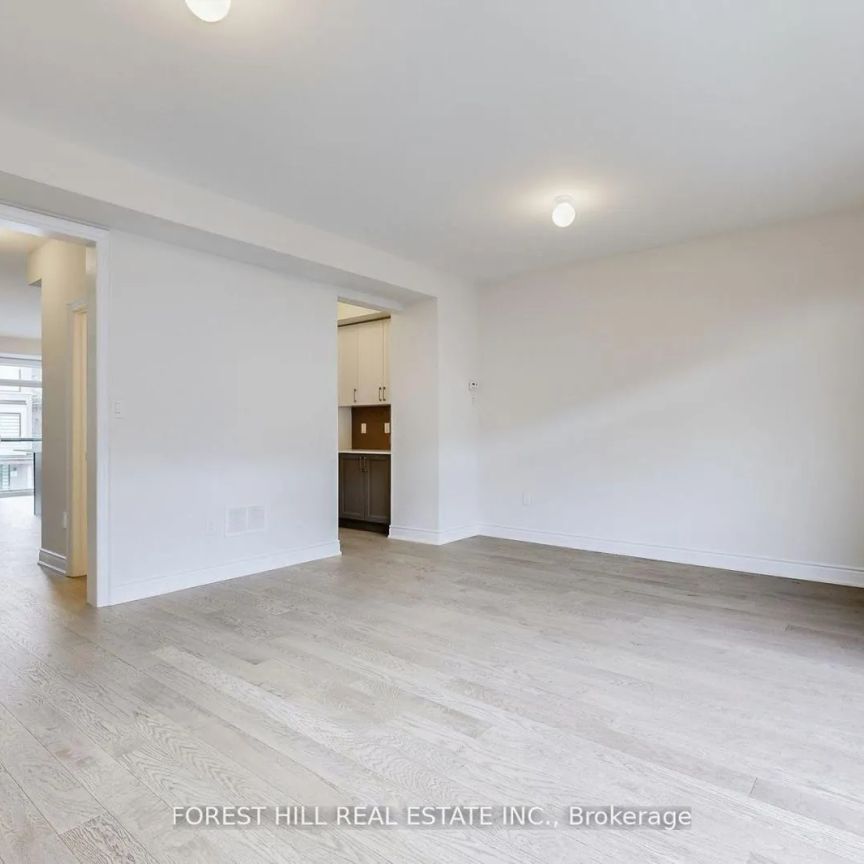 220 TENNANT CIRCLE - Photo 1