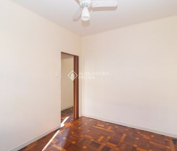 Apartamento com 2 quartos e 51m² para alugar em Menino Deus, Porto ... - Photo 1