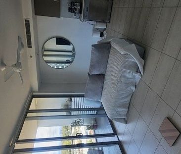 2 BEDROOM UNIT IN THE HEART OF THE BROADWATER - Photo 4