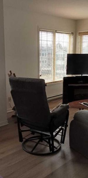 Logement 3.5 à louer - Photo 1