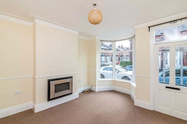 3 bedroom terraced house to rent - Photo 1