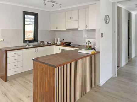 BEAUTIFULLY RENOVATED 4 BEDROOM HOME - Photo 2