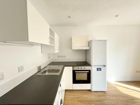 1 bedroom maisonette to rent - Photo 2