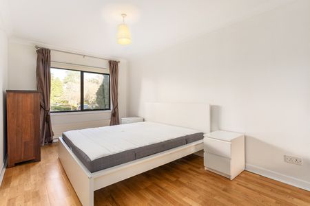 52 The Elms, Mount Merrion Avenue Blackrock Co Dublin, - Photo 2