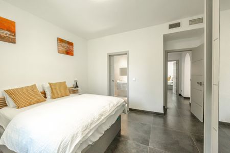 Detached Villa · Nueva Andalucía - Photo 5