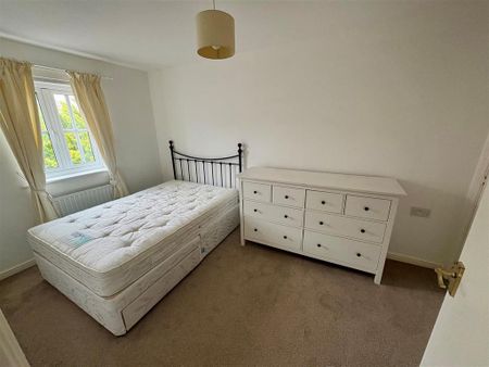 2 bedroom terraced house to rent - Photo 2