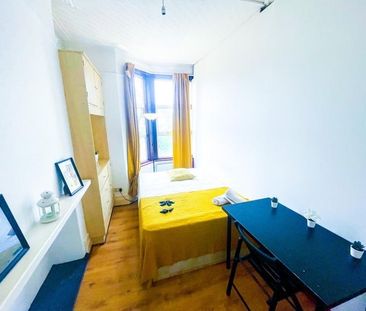 Room in a Shared House, Leghorn Rd, NW10 - Photo 3