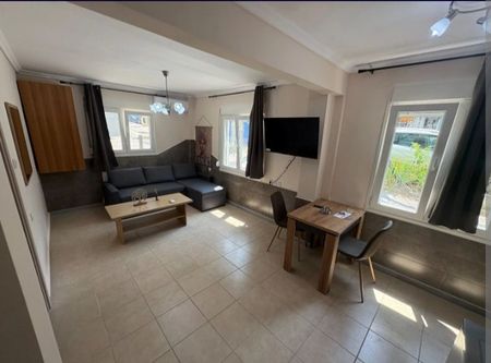 Studio/Γκαρσονιέρα για ενοικίαση Τρωάδα (Νεάπολη) - Photo 4