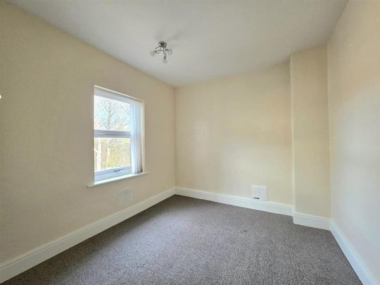 3 bedroom end of terrace house to rent - Photo 1