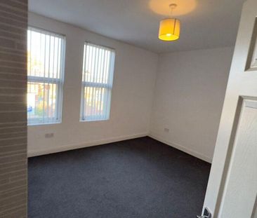 4 bedroom terraced house to rent - Photo 1