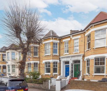 5 bedroom House To Let Total Size: 2067 SQ FT - Photo 3