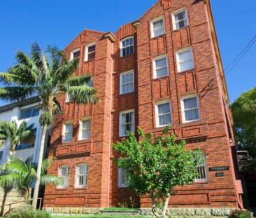 Art Deco appeal with modern touches - Photo 5