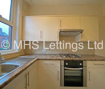 7 Martin Terrace, Leeds, LS4 2JY - Photo 2