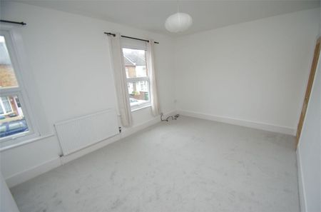 2 bedroom | Terraced house - Photo 5