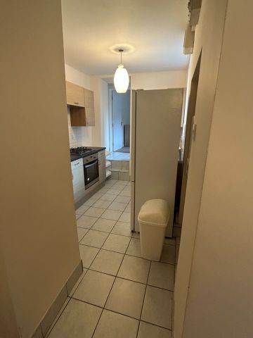 3 Bed Flat, Hotwell Road, BS8 - Photo 5