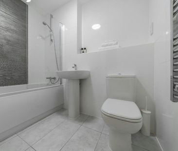Flat to rent on - Photo 6